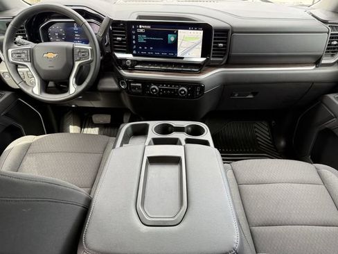 Used 2026 Chevrolet Silverado 1500 LT AWD/4WD image 8