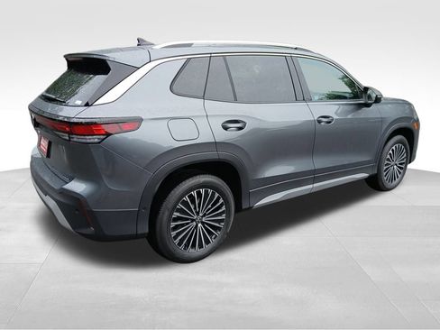 Used 2025 Volkswagen Tiguan S w/ 18" Wheel Package AWD/4WD image 5