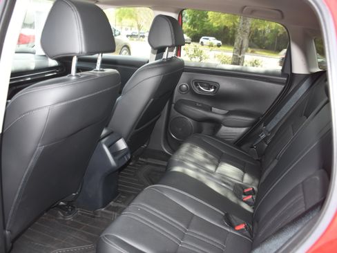 Used 2024 Honda HR-V EX-L image 16