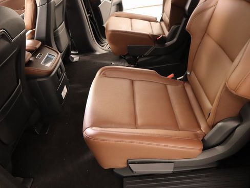 New 2025 Lincoln Navigator L Reserve image 12