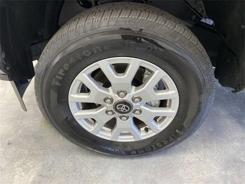 Certified 2024 Toyota Tacoma SR5 image 9