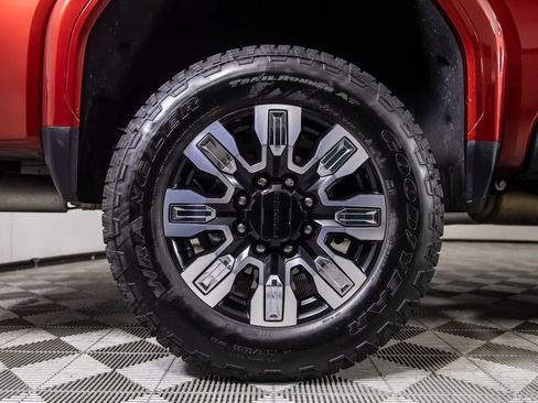 Used 2024 GMC Sierra 2500 Denali w/ Denali Reserve Package AWD/4WD image 38