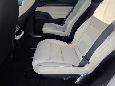 Used 2022 Tesla Model X Plaid AWD/4WD image 11
