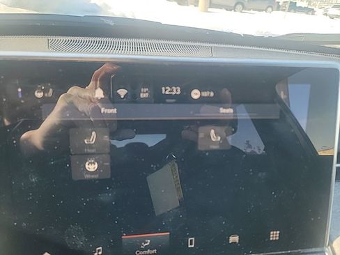 Used 2024 Jeep Compass Latitude image 14