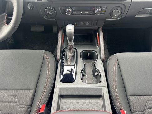 New 2025 Nissan Frontier PRO-4X image 25