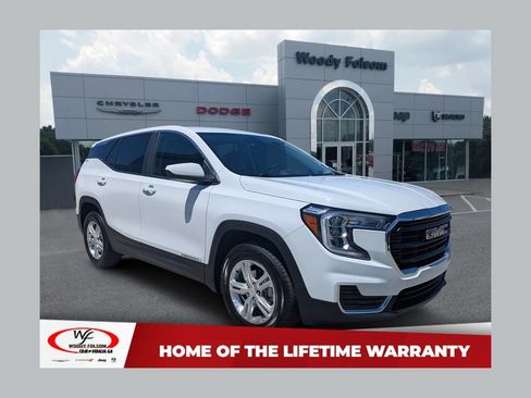 Used 2024 GMC Terrain SLE AWD/4WD image 1