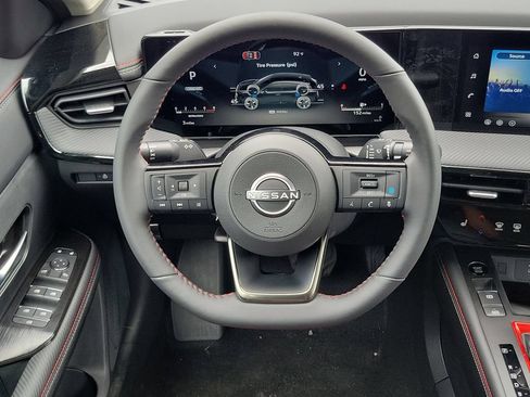 New 2026 Nissan Kicks SR AWD/4WD image 18