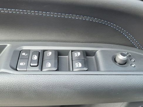 New 2026 Jeep Compass Limited image 32