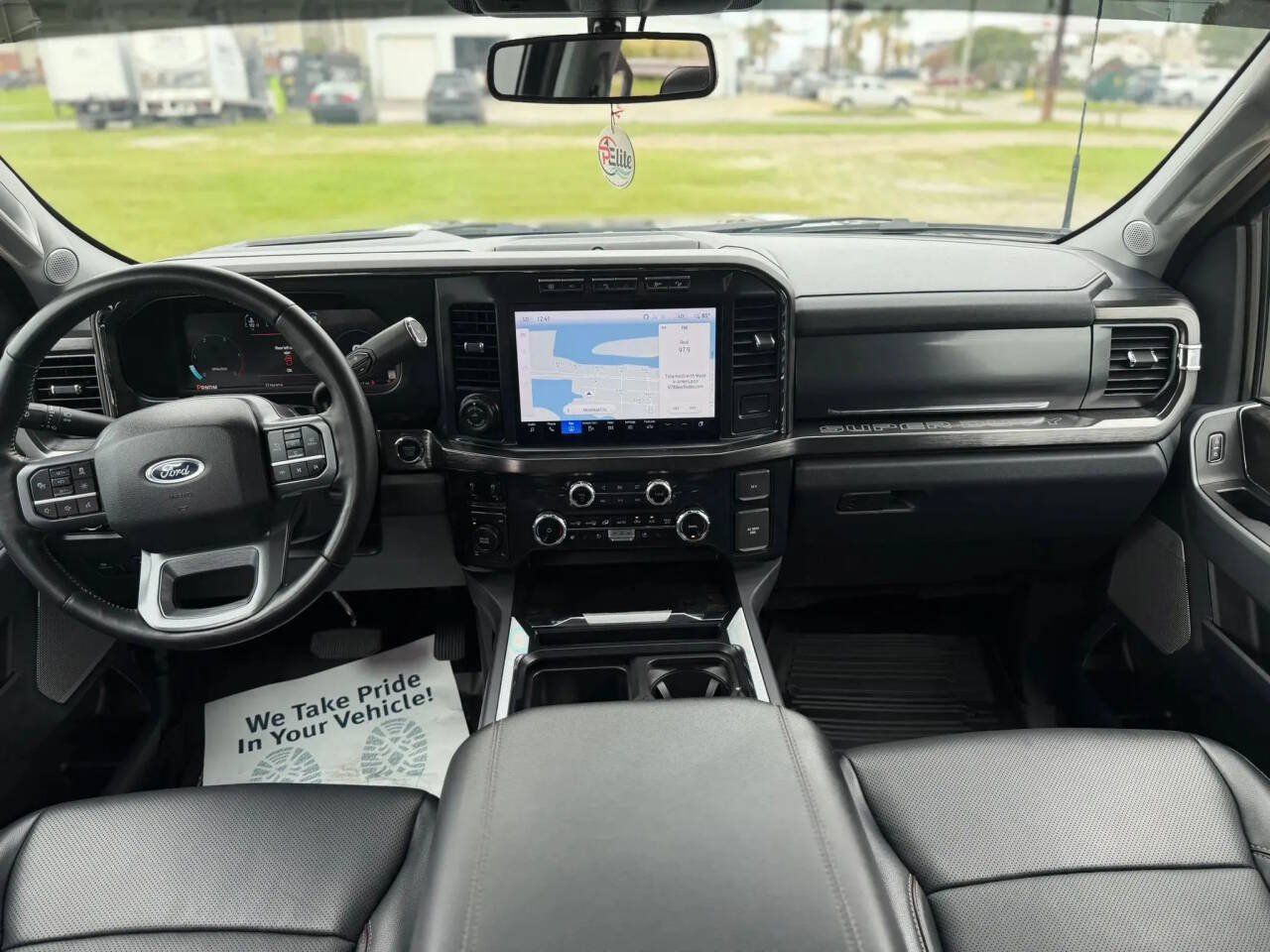 Used 2024 Ford F250 Lariat w/ Lariat Ultimate Package AWD/4WD image 18