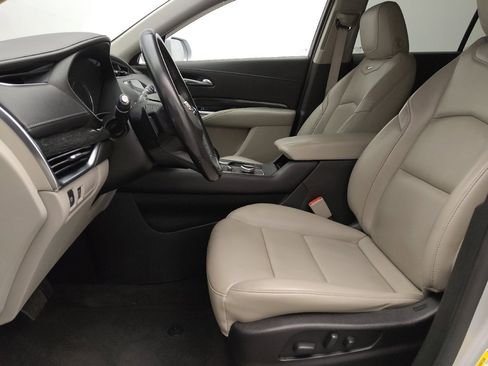 Used 2020 Cadillac XT4 Premium Luxury image 17
