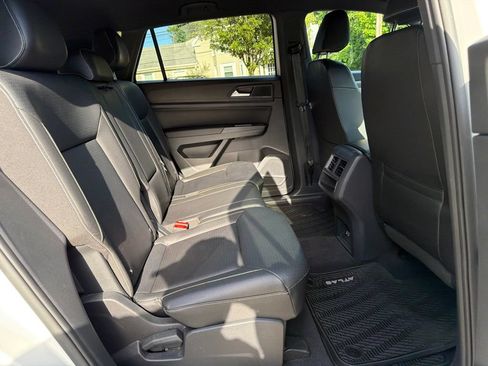 Used 2020 Volkswagen Atlas Cross Sport SE AWD/4WD image 26