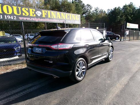 Used 2018 Ford Edge Titanium w/ Equipment Group 301A image 8