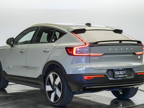 Certified 2024 Volvo C40 P8 Recharge Ultimate w/ Protection Package Premier AWD/4WD image 2
