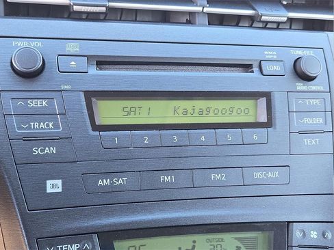 Used 2010 Toyota Prius image 17