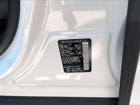 New 2026 Nissan Armada SL w/ Captain's Chari Seat Package AWD/4WD image 12