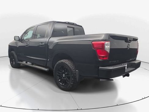 Used 2019 Nissan Titan SL w/ Midnight Edition image 7