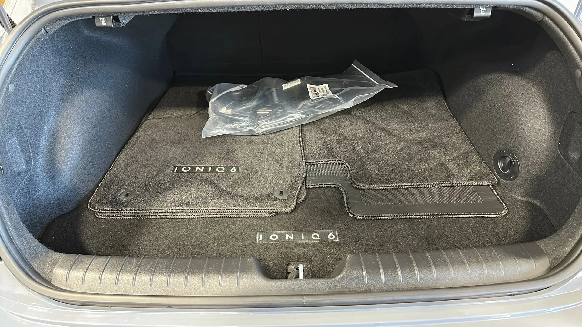 Used 2023 Hyundai Ioniq 6 SE AWD/4WD image 13