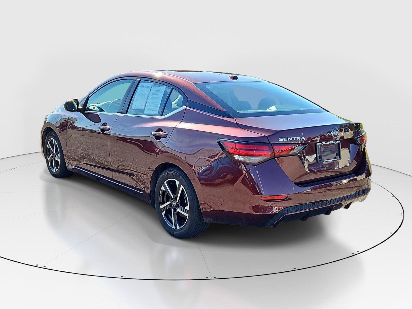 Used 2024 Nissan Sentra SV FWD image 3