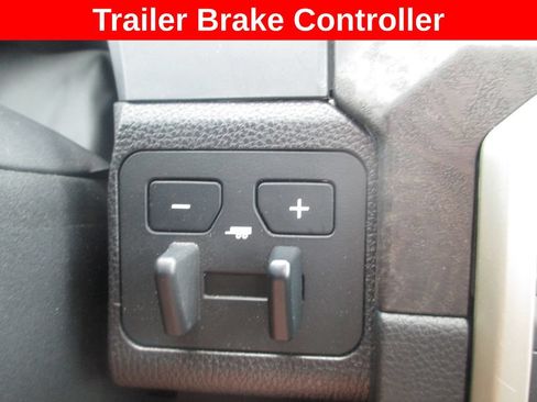 Used 2024 Toyota Tacoma Limited AWD/4WD image 20