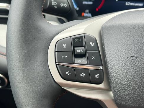 New 2026 Ford Explorer Active w/ Active Comfort Package AWD/4WD image 19