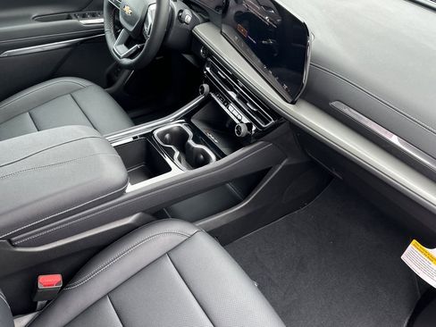 New 2025 Chevrolet Traverse LT w/ Enhanced Driving Package image 19