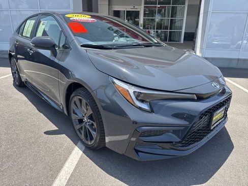Certified 2026 Toyota Corolla SE AWD/4WD image 5