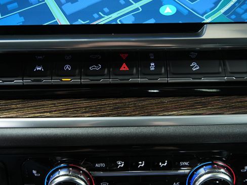 New 2026 GMC Sierra 1500 Elevation image 29