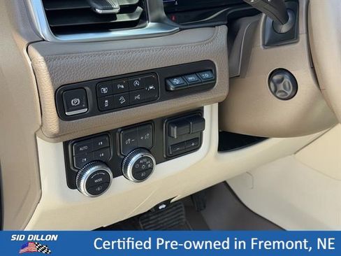 Used 2024 GMC Yukon Denali w/ Denali Reserve Package AWD/4WD image 15
