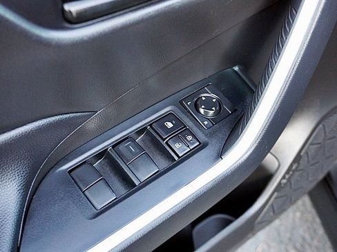 Used 2025 Toyota RAV4 LE FWD image 23