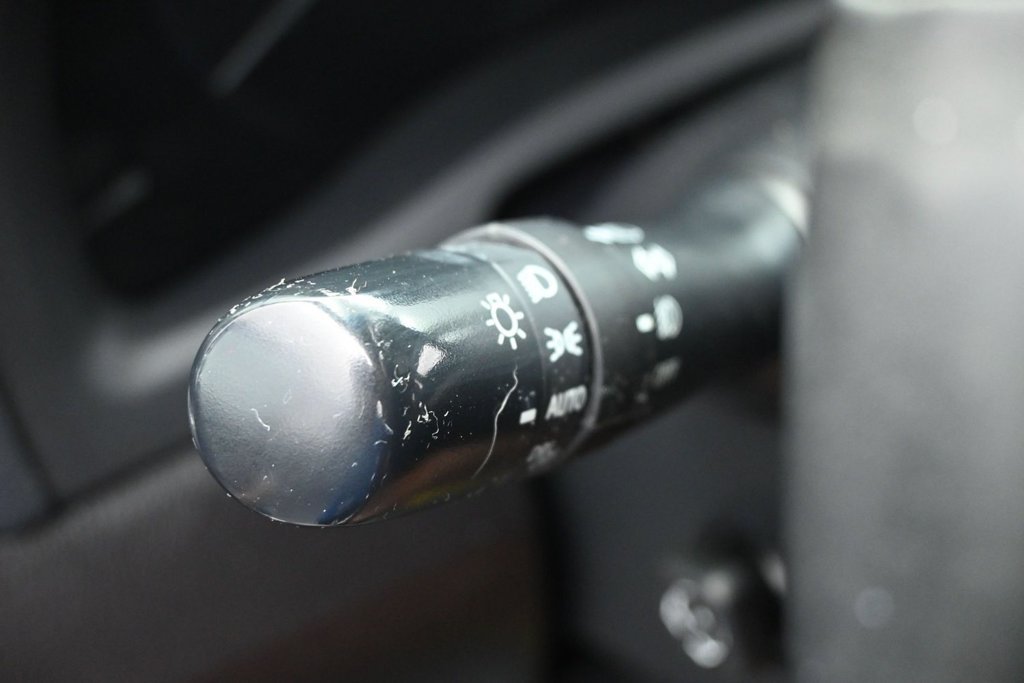 Used 2015 Lexus RX 450h AWD image 12