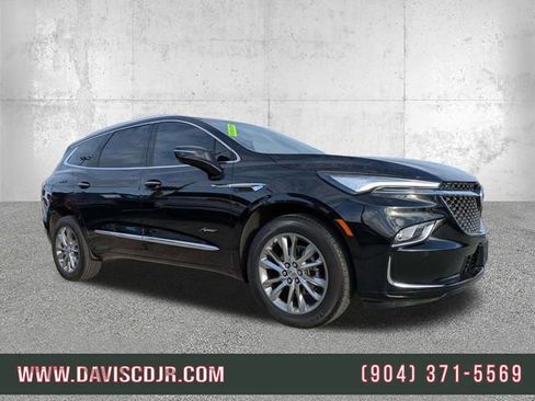 Used 2023 Buick Enclave Avenir FWD image 1