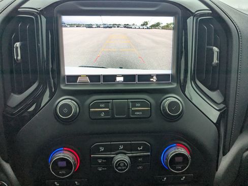 Used 2020 Chevrolet Silverado 1500 RST image 26