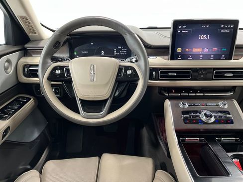 Used 2023 Lincoln Aviator Reserve w/ Equipment Group 201A AWD/4WD image 15