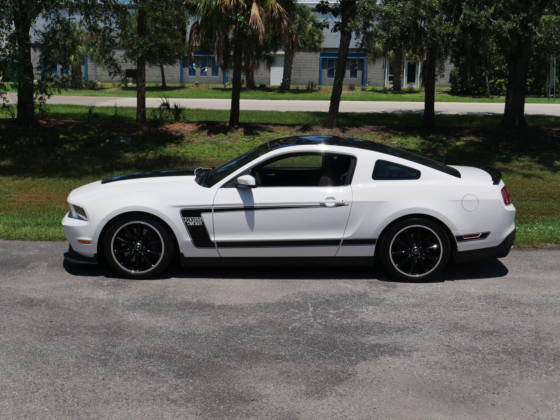 Used 2012 Ford Mustang Boss 302 w/ Boss 302 Accessory Pkg RWD image 20
