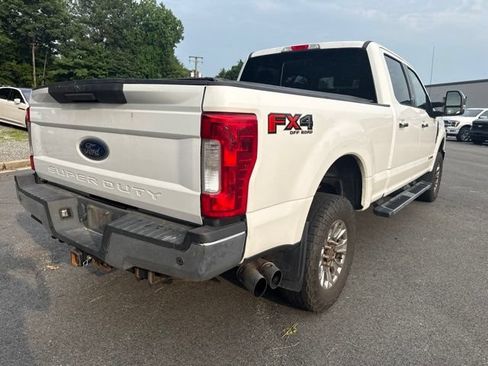 Used 2018 Ford F250 XLT w/ XLT Premium Package AWD/4WD image 5
