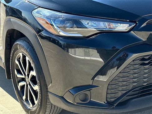 Used 2024 Toyota Corolla Cross S image 11