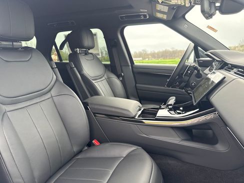New 2026 Land Rover Range Rover Sport SE AWD/4WD image 15