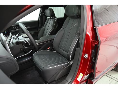 New 2026 Cadillac Lyriq V w/ Exterior Carbon Fiber Package image 24