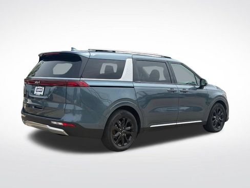 Used 2024 Kia Carnival SX FWD image 3