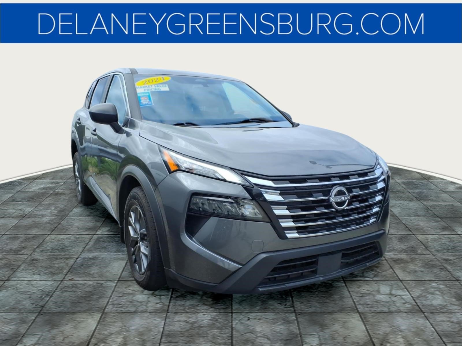Used 2024 Nissan Rogue S AWD/4WD image 1