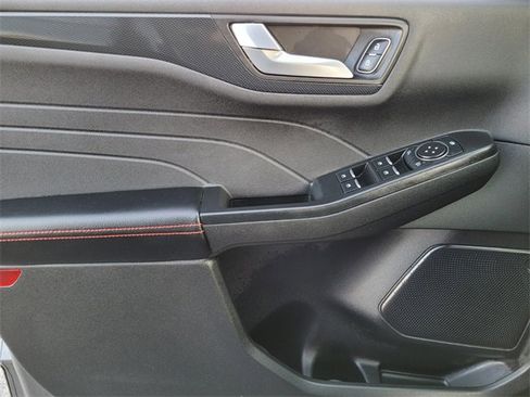 Used 2024 Ford Escape ST-Line w/ Tech Pack #1 image 33