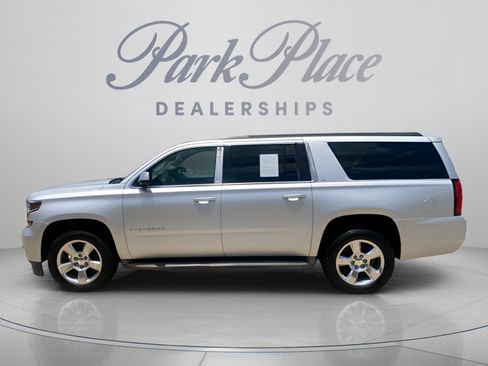 Used 2015 Chevrolet Suburban LT w/ Max Trailering Package RWD image 2