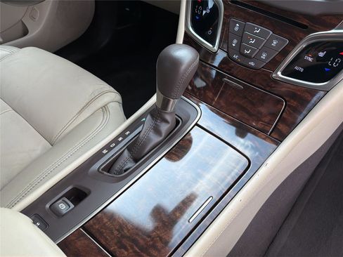 Used 2014 Buick LaCrosse Leather image 18