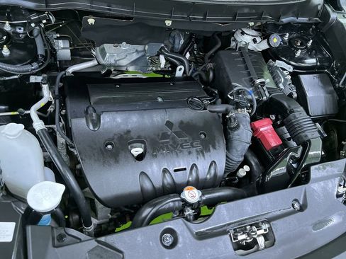 Used 2021 Mitsubishi Outlander Sport SE FWD image 29