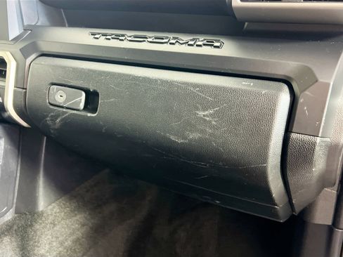 Used 2024 Toyota Tacoma SR image 34