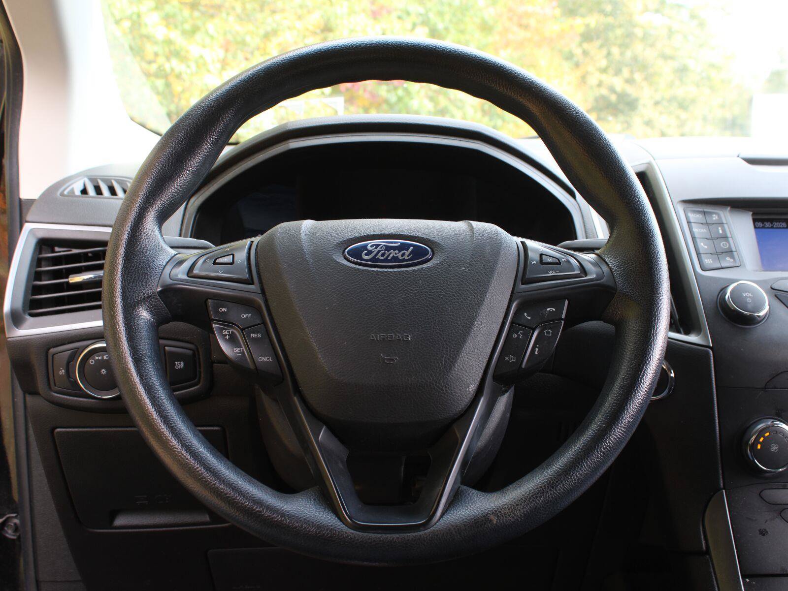Used 2019 Ford Edge SE AWD/4WD image 11