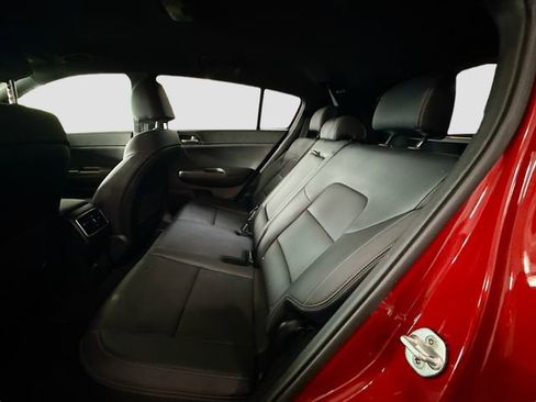 Used 2020 Kia Sportage S image 24