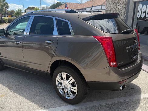 Used 2014 Cadillac SRX Luxury w/ Driver Awareness Package FWD image 7
