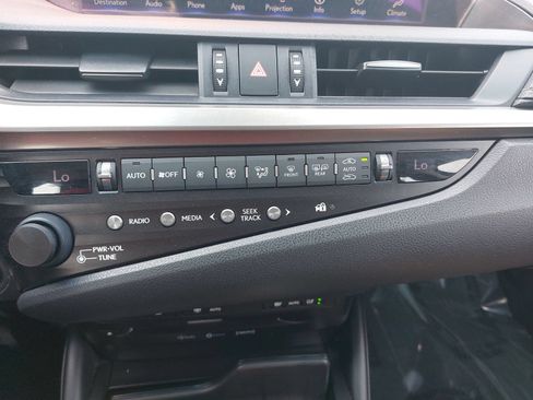 Used 2019 Lexus ES 300h w/ Premium Package FWD image 23