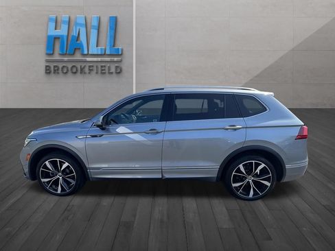 Used 2022 Volkswagen Tiguan SEL R-Line AWD/4WD image 2